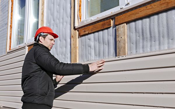 Professional Vinyl Cladding Repair